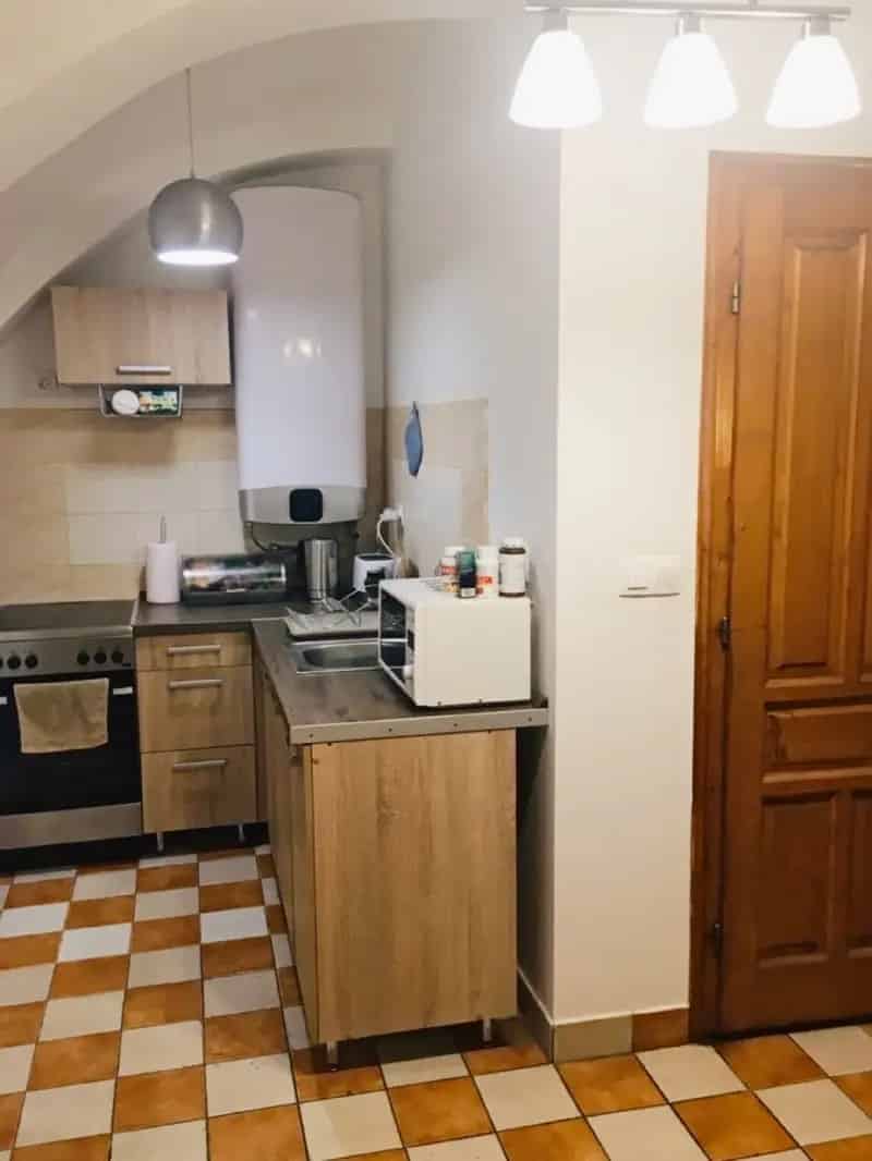 Pomáz Központi 2 Szobás Kertkapcsolatos Lakás Eladó