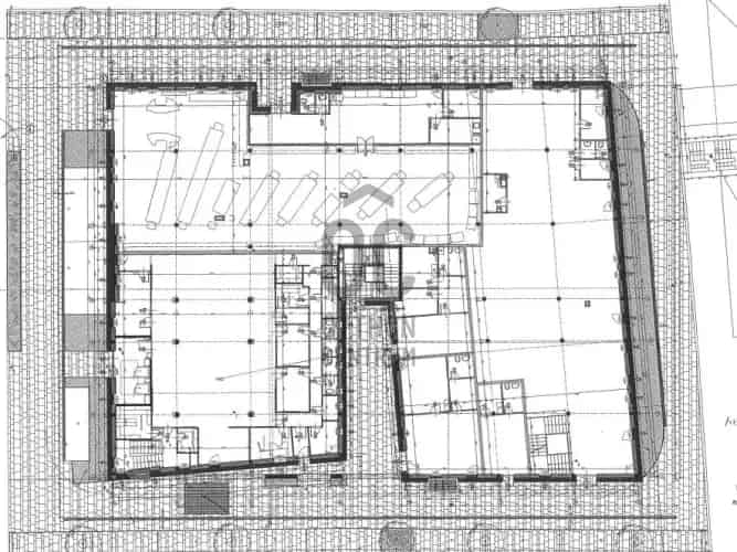 Törökszentmiklósi eladó kereskedelmi ingatlan 752 m2