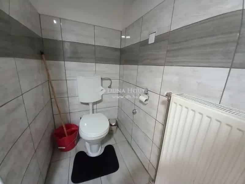 120 m2-es családi ház eladó Tiszaalpár csendes utcájában