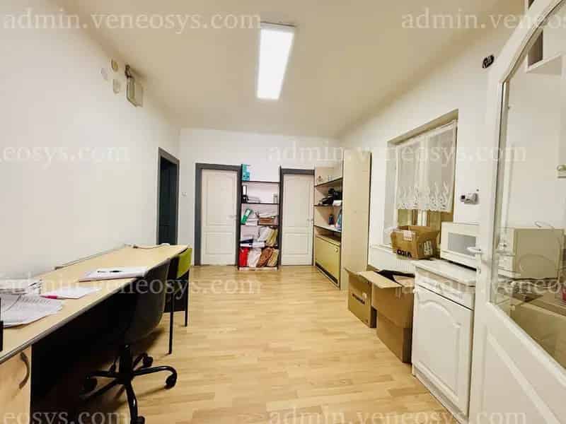Vállalkozásra alkalmas családi ház Edelényben 160nm + 100nm csarnok
