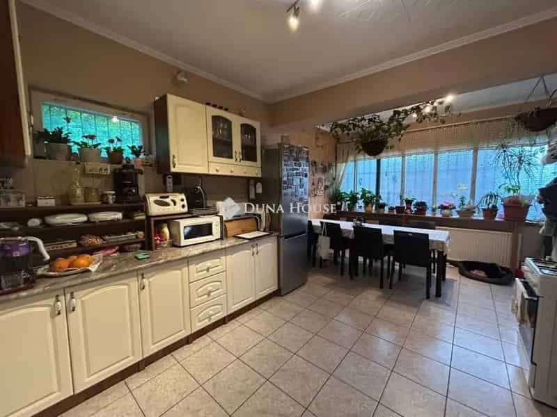 290 m2-es Kétgenerációs Családi Ház Eladó