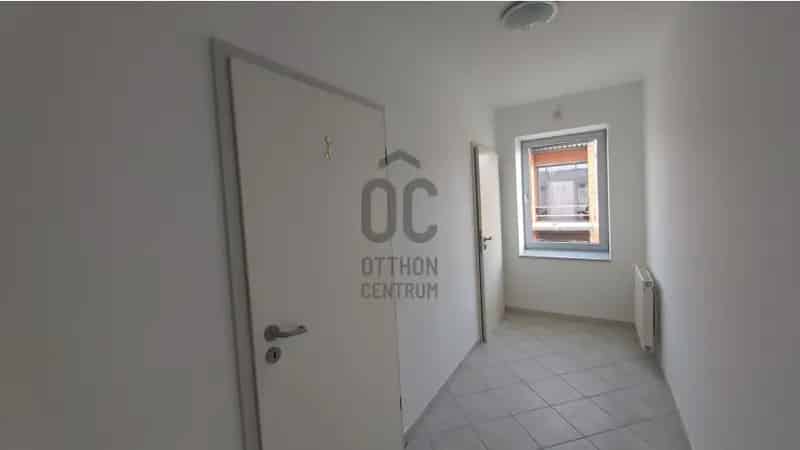 Aszódi Iroda Kiadó - Felújított Irodahelyiség