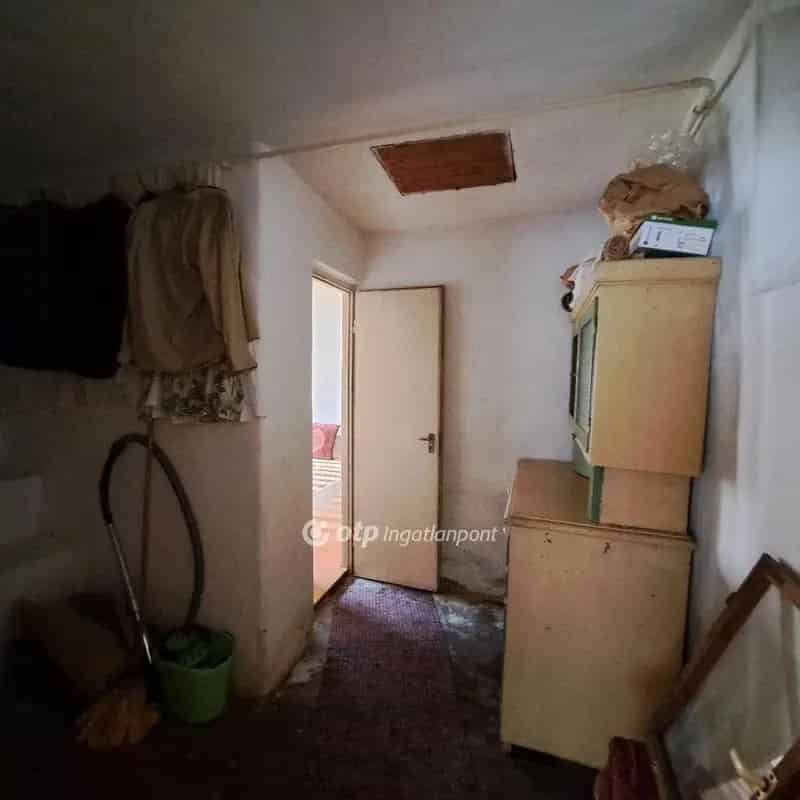 Két ház egy telken Aldebrőn
