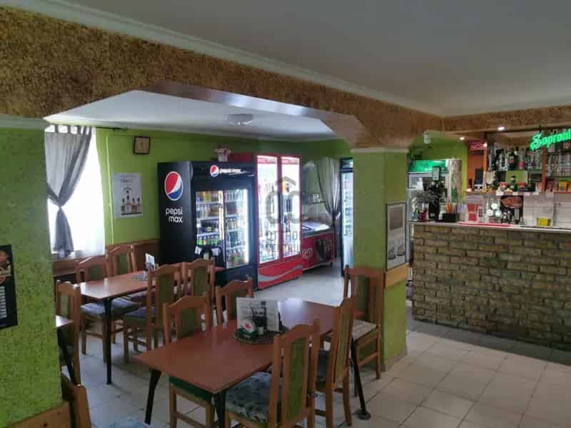 Üzleti célú Kiadó , Győri járás, Dunántúl