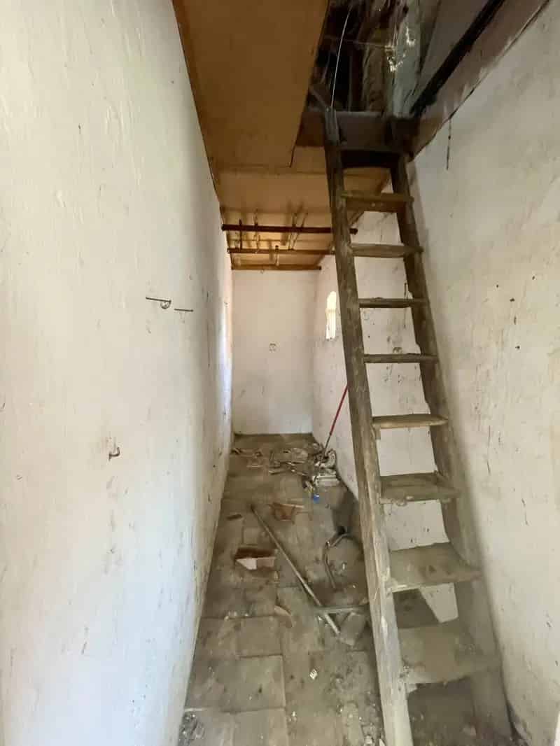Felujitando csaldi haz Ujdombovaron 793 m2-es telken