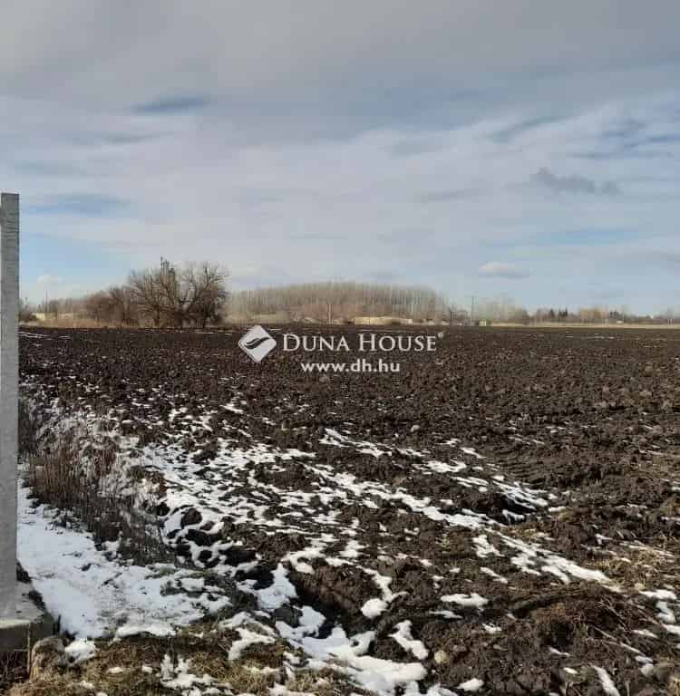 Három telek eladó Mikepércsi úton ipari területként