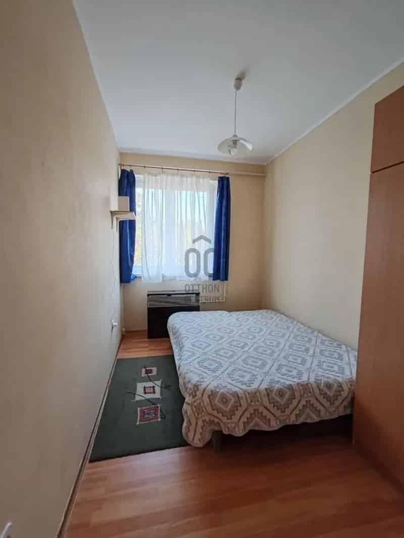 84m2-es 3 hálószobás Balaton közeli tégla lakás eladó