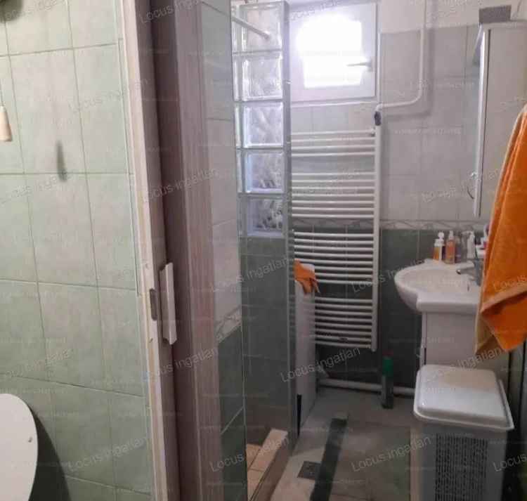 Felujitott 3 szobas csaldi haz Tiszatenyon elado