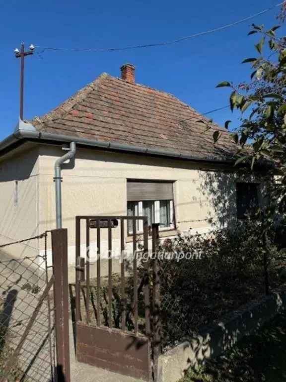 80 nm-es családi ház Szalkszentmártonban