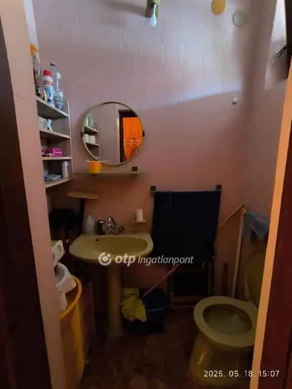 Csongrádi 121 6 m2-es 2 szintes ikerház eladó