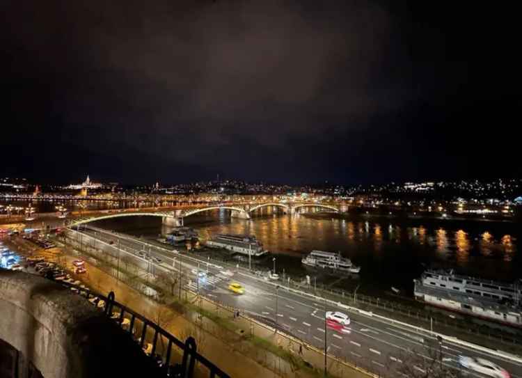 Újlipótváros 66nm-es panorámás lakás kiadó