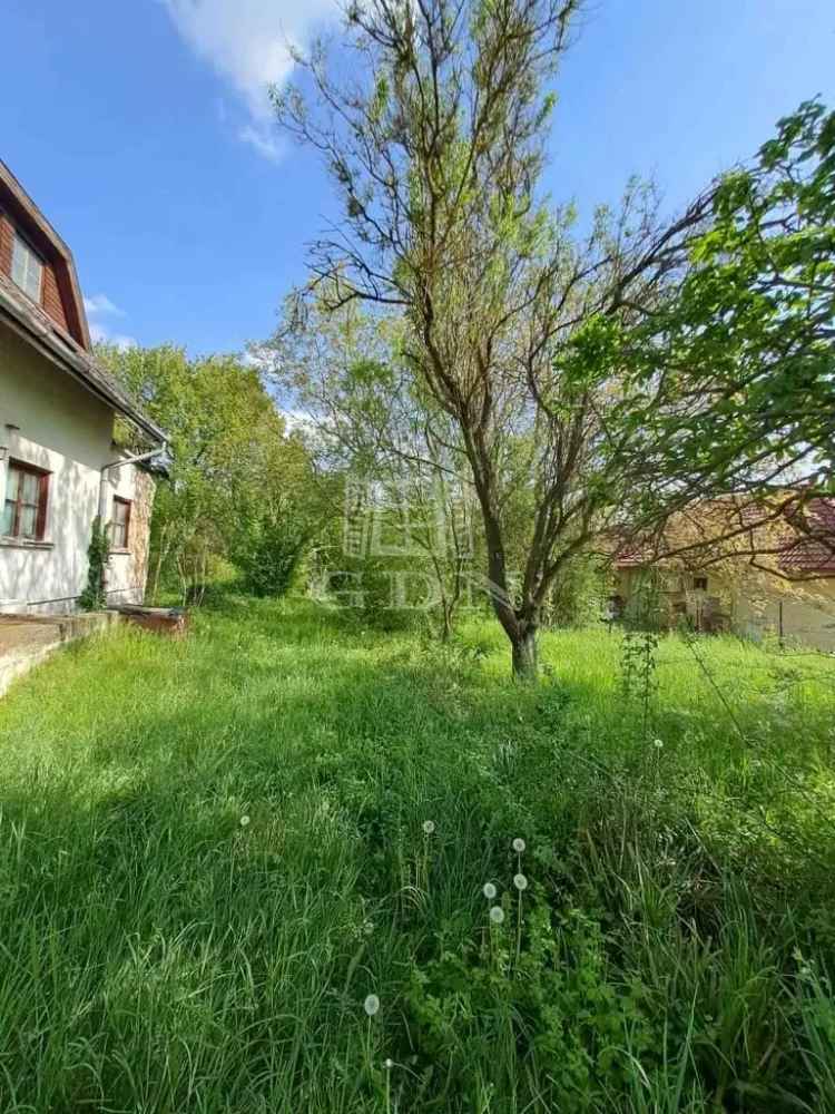 Balatonkenesei építési telek eladó - 1439 m2 - Balaton közelében