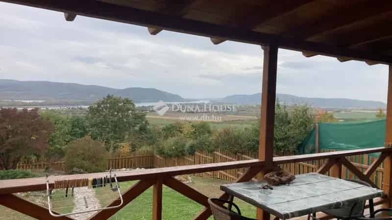 Panorámás Zebegényi Nyaraló Eladó