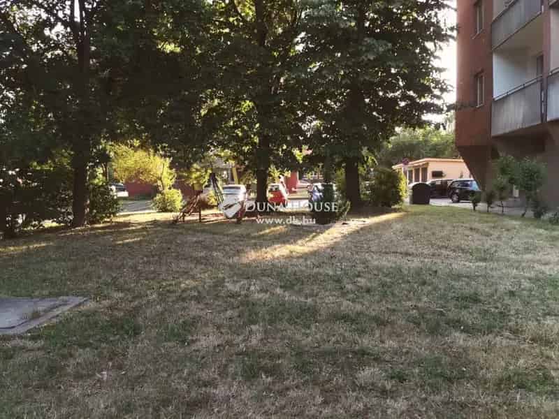 Miskolc 55nm 2 szobás felújított erkélyes társasház