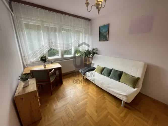 Veszprémi 3 szobás tégla lakás garázzsal és kertrésszel