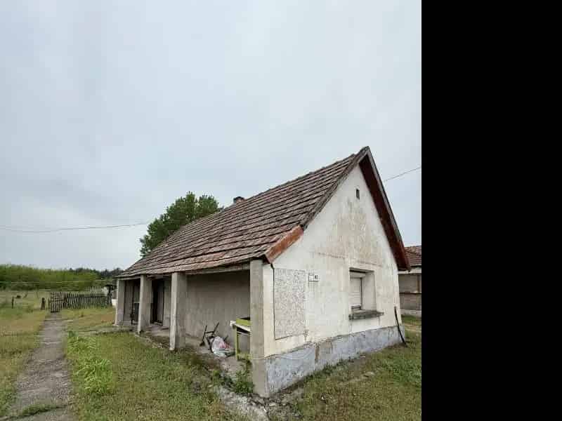 Csévharaszt: Felújítandó ház 1366 m2-es telken