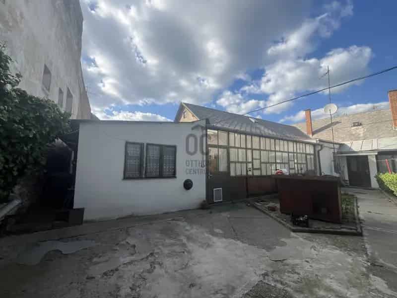 Debrecen belvarosi telek elado 320 nm 2 lakoegseg