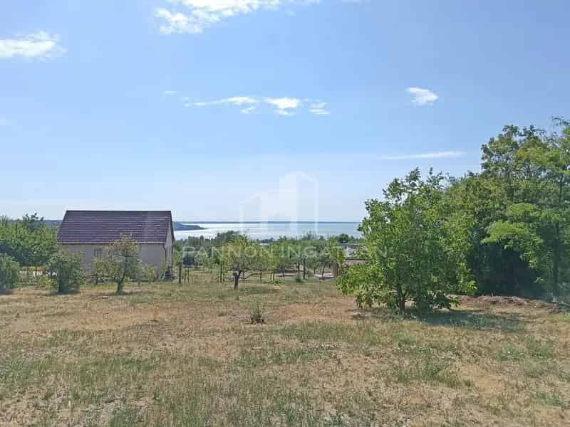 Balatonalmádi Telek Elado Epitesi Engedellyel