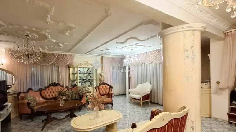 Foton elado 4 lakasos csaladhaz 670 m2 telekkel