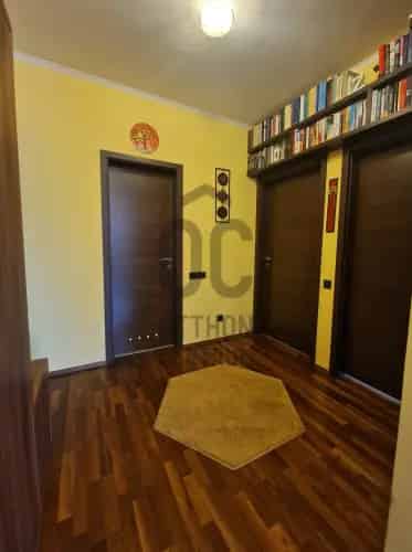 Budapest XIII kerületi eladó 77 nm-es 3 szobás dunai panorámás lakás