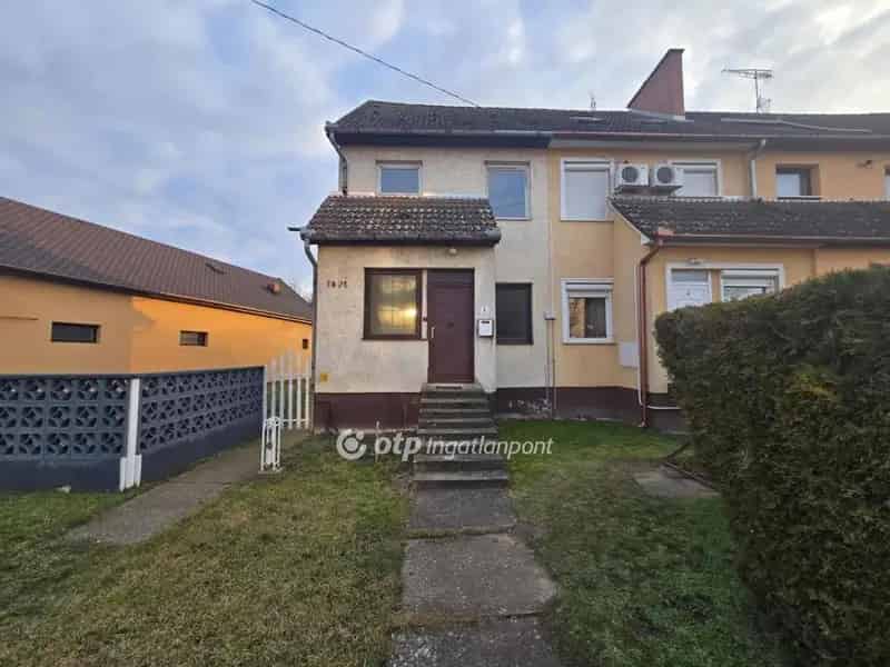 Kaba CSOK-ra alkalmas 97nm-es sorház eladó