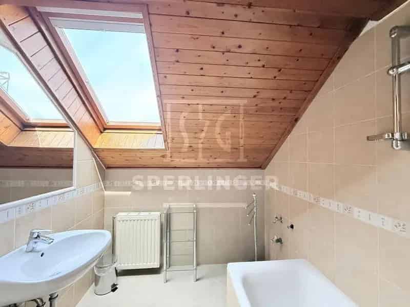 Balatonszárszó 182nm-es családi ház wellness-szel és vendégházzal