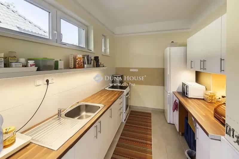 Kecskemét Katonatelepi 215m2-es családi ház eladó
