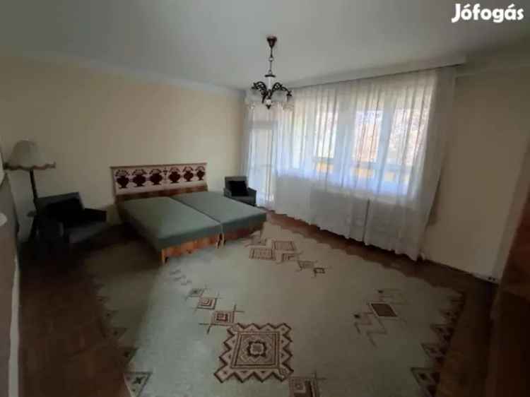 Debrecen Csapókert Ikerház Eladó