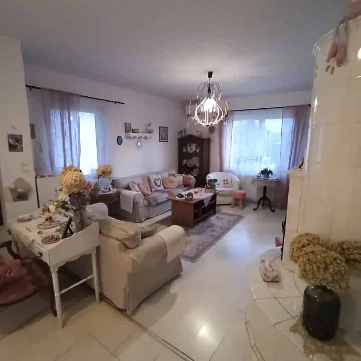Ház Kiadó , Szolnok, Alföld és Észak
