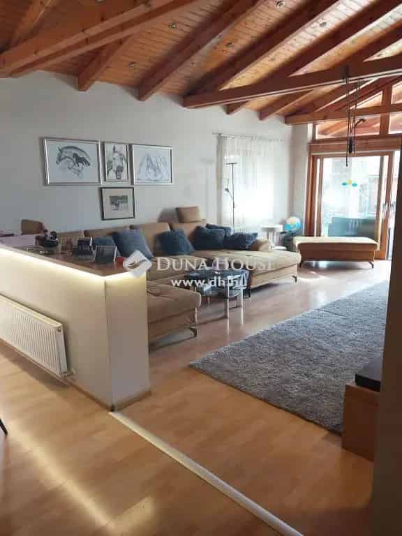 Balatonboglár Különleges Ház Apartmanokkal Eladó