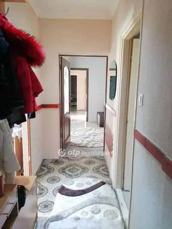 95 nm-es felújított családi ház Kislétán