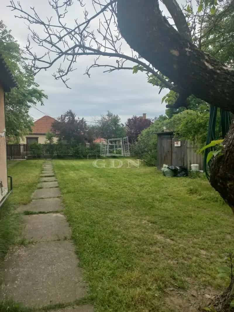 Építési telek Dunaharasztiban 790 nm