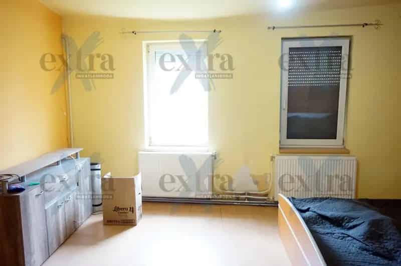 Szöregi családi ház 870m2-es telken felújítandó