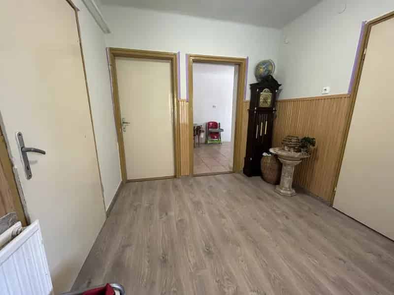 62 m2-es családi ház eladó Szőlősgyörökben