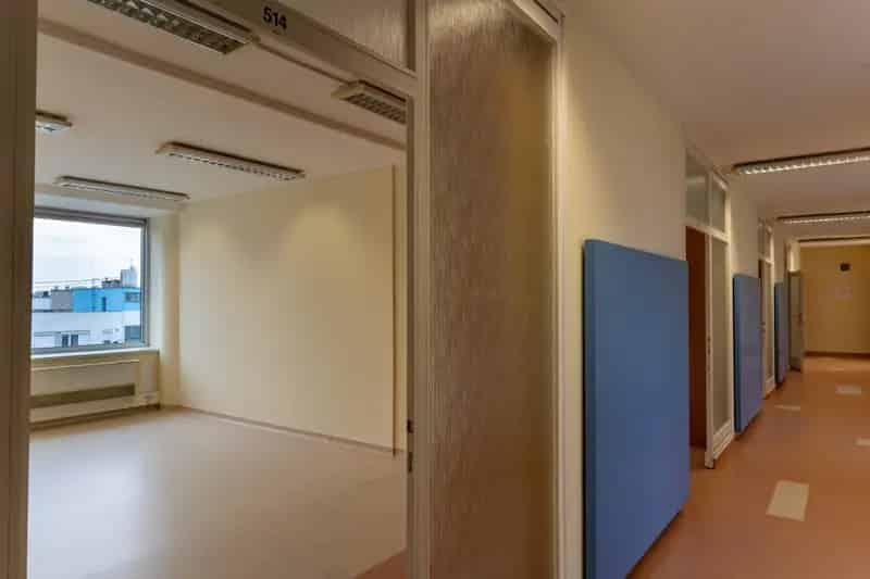 Eladó Irodaház Győrben 878 m2 30 Iroda Tárgyaló