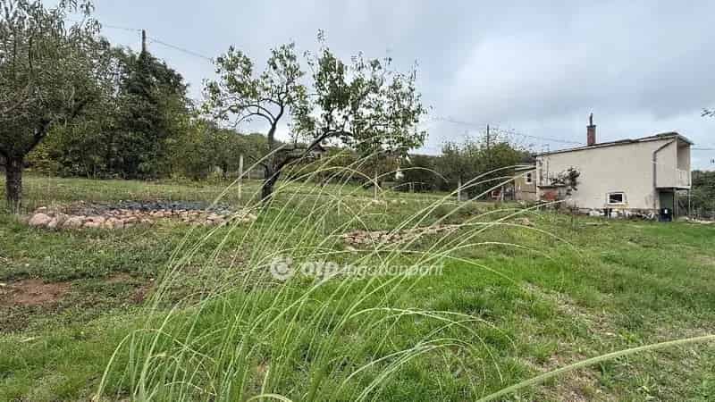 Pécs Zsebedomb 40m2-es Zártkerti Ingatlan Eladó 2000m2 Telekkel