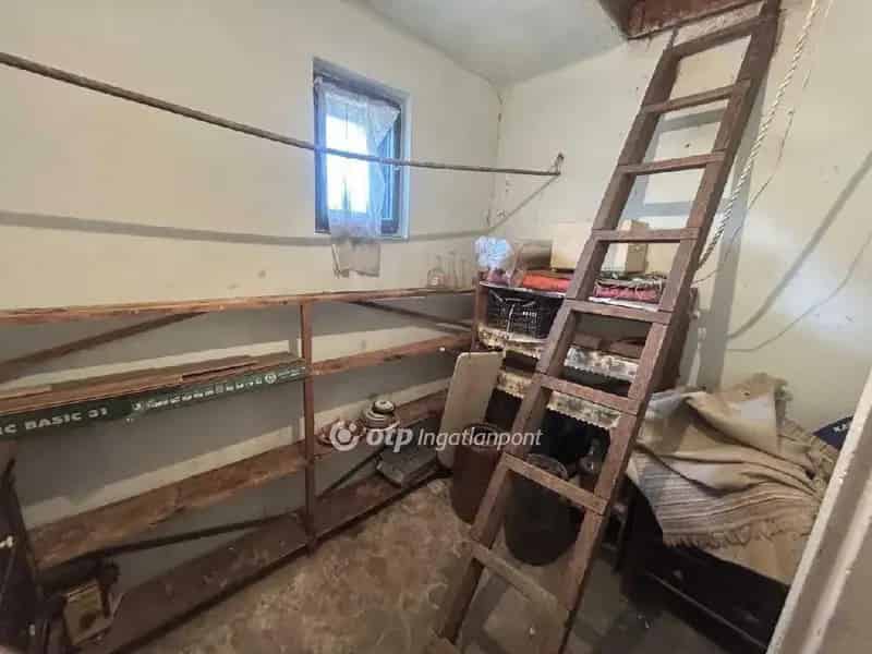 Zagyvaszántói családi ház eladó - 120 nm - felújítandó