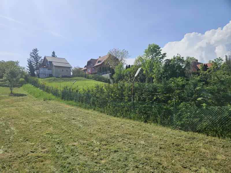 Balatoni Telek Eladó - 1525 m2, 2 Lakóegység Lehetősége