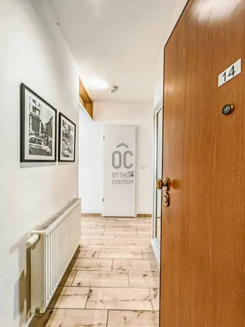 Penthouse eladó Forest Hillben 72nm 87nm terasszal