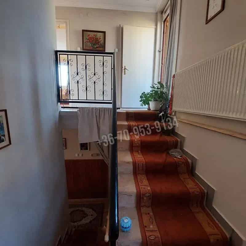Hévízi kertvárosi ikerházfél eladó 120 nm 240 nm telekkel