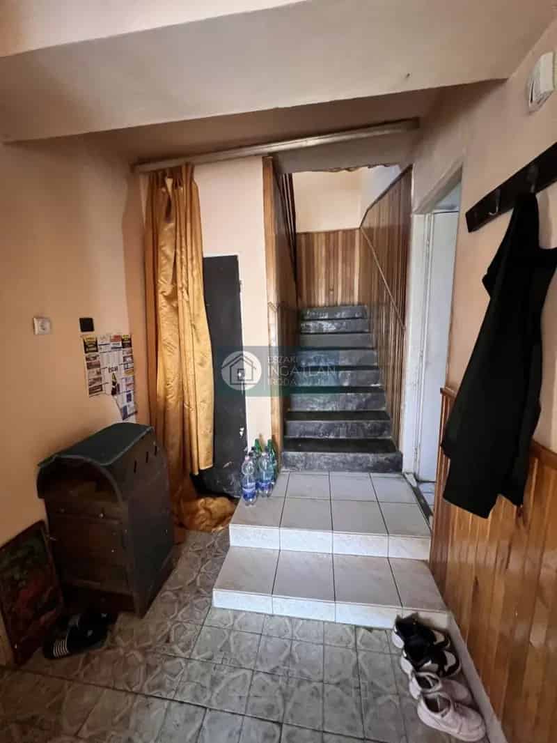 Ház Kiadó , Ózdi járás, Alföld és Észak