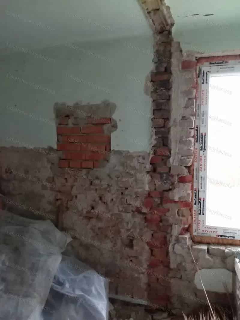 Felujitando Kastély Elado Paton Nagy Telekkel