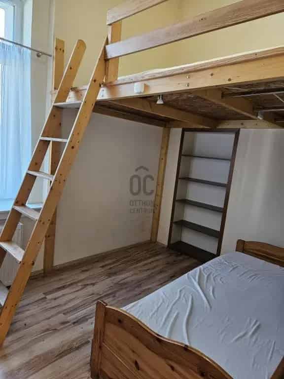 80 nm-es családi ház Gödön - 2 hálószoba, garázs, telek
