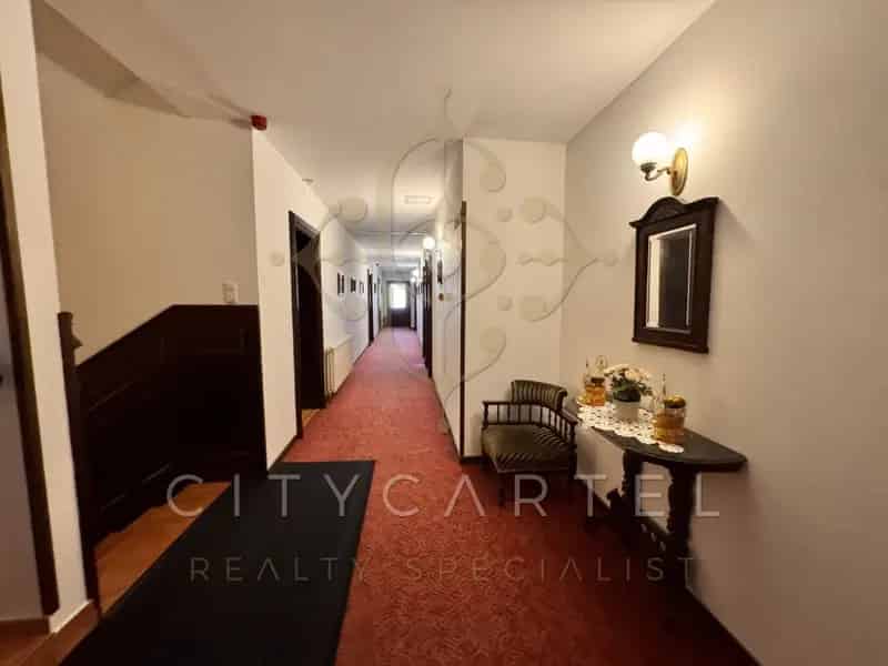14 Szobás Hotel Eladó Budaörsön - Kitűnő Befektetés