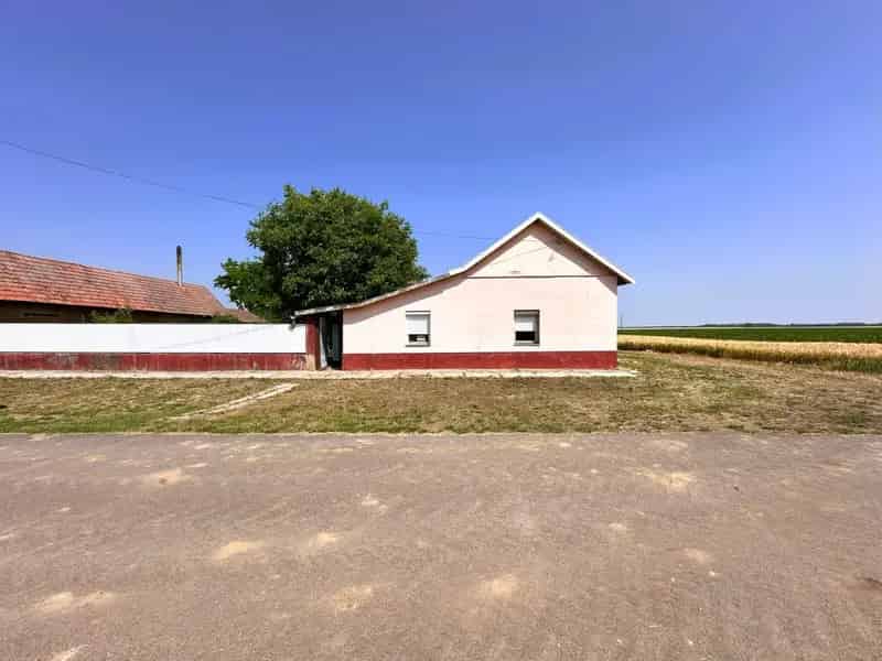 70 m2-es családi ház eladó Békés megyében