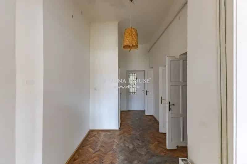 104 m2-es 3 szobás lakás eladó a VII kerületben