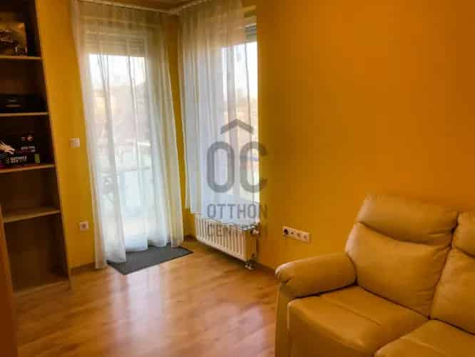 Budapest X kerületi eladó lakás 64 nm amerikai konyha erkély