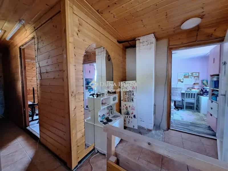 Bicske panorámás 90nm-es emeletes ház eladó