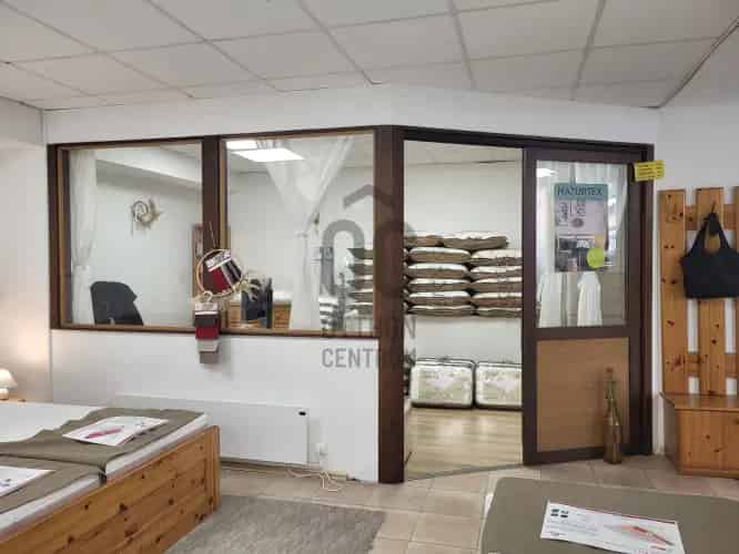 Budapest XIII kerületi eladó üzlethelyiség 219 m²