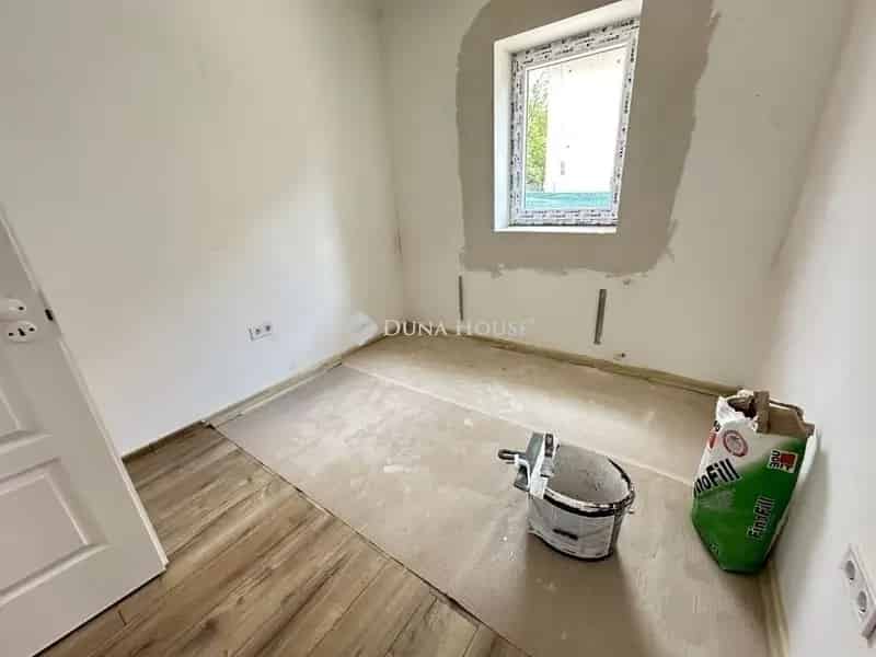 85 nm-es 3 szobás családi ház Budapest 18 kerületben
